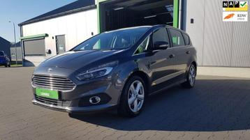 Ford S-Max 1.5 Titanium in zeer nette staat en vele opties V beschikbaar voor biedingen