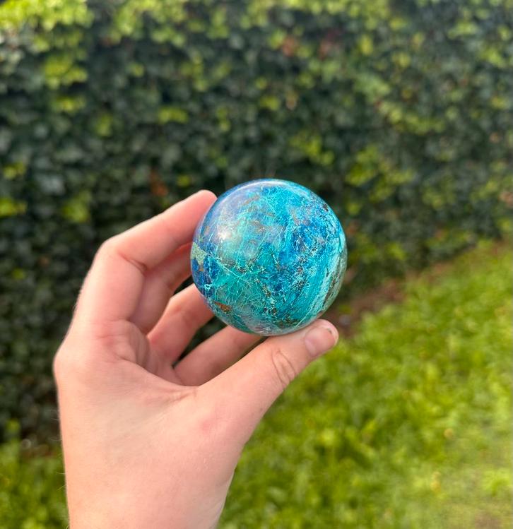Prachtige chrysocolla bol!, Verzamelen, Mineralen en Fossielen, Ophalen of Verzenden