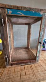 Sissy boy kastje, Ophalen, Nieuw