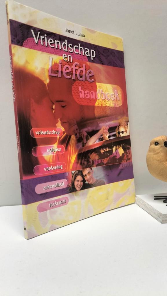 Lumb, Janet; Vriendschap en liefde (handboek), Boeken, Godsdienst en Theologie, Gelezen, Christendom | Protestants, Ophalen of Verzenden