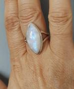 925 zilveren ring met natuurlijke R. Maansteen steen, Sieraden, Tassen en Uiterlijk, Ringen, Nieuw, 18 tot 19, Met edelsteen, Dame