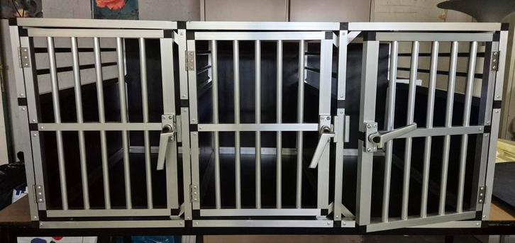 Aluminium Hondenbench / Transportkooi – 3 Compartimenten, Dieren en Toebehoren, Hondenhokken, Ophalen