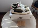 Travis Scott x Air Jordan 1 Low OG Medium Olive, Overige kleuren, Nieuw, Ophalen of Verzenden, Sneakers of Gympen