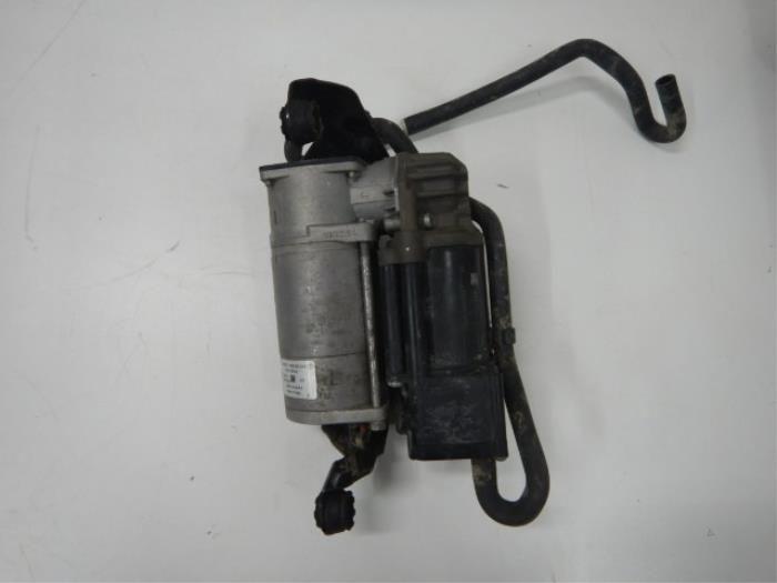Compressor Mercedes E-Klasse (22741985), Auto-onderdelen, Ophalen of Verzenden, Gebruikt