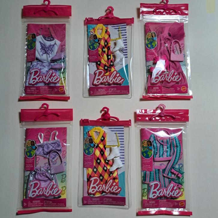 Mattel Barbie kleding setjes in verpakking 2024, Kinderen en Baby's, Speelgoed | Poppen, Nieuw, Barbie, Ophalen of Verzenden