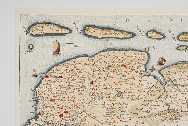 Oude landkaart Friesland Groningen Ostfriesland 1568, Boeken, Atlassen en Landkaarten, Zo goed als nieuw, Landkaart, Nederland