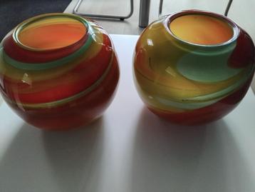 Leuke vaasjes beschikbaar voor biedingen