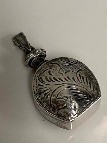 Antiek parfum flesje zilver chateleine 925 beschikbaar voor biedingen