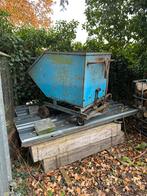 Kiepkantelbak heftruck oud ijzer, Ophalen of Verzenden, Zo goed als nieuw, Drinken en Voederen