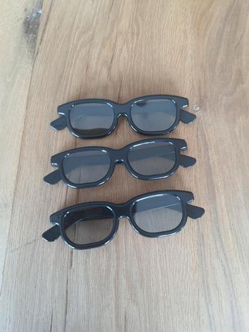 3x 3d brillen  beschikbaar voor biedingen
