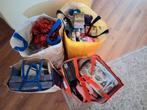 4 tasen met rommelmarktspullen, Diversen, Ophalen, Gebruikt