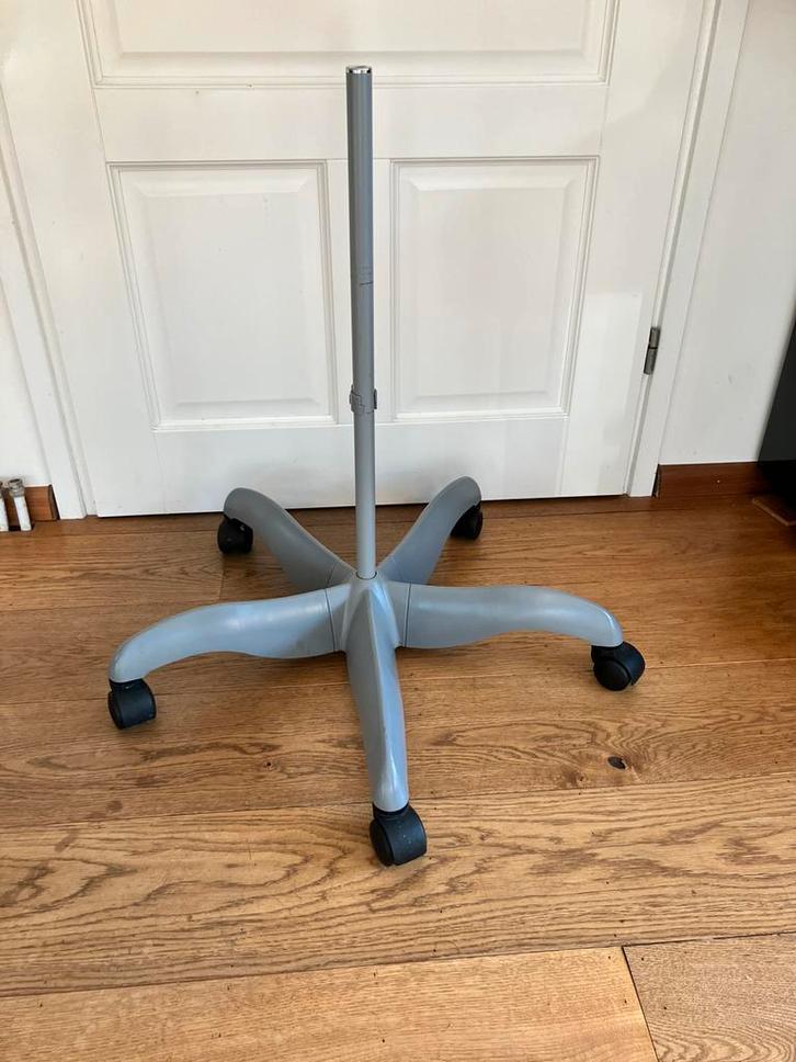 Standaard of rolstatief voor loeplamp, Hobby en Vrije tijd, Vergrootglazen, Loepen en Loeplampen, Zo goed als nieuw, Vergrootglas of Loep