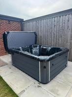 Balboa Jacuzzi voor 5 Personen met Bluetooth, Tuin en Terras, Bubbelbaden en Hottubs, Ophalen, Zo goed als nieuw, Afdekzeil, Vast