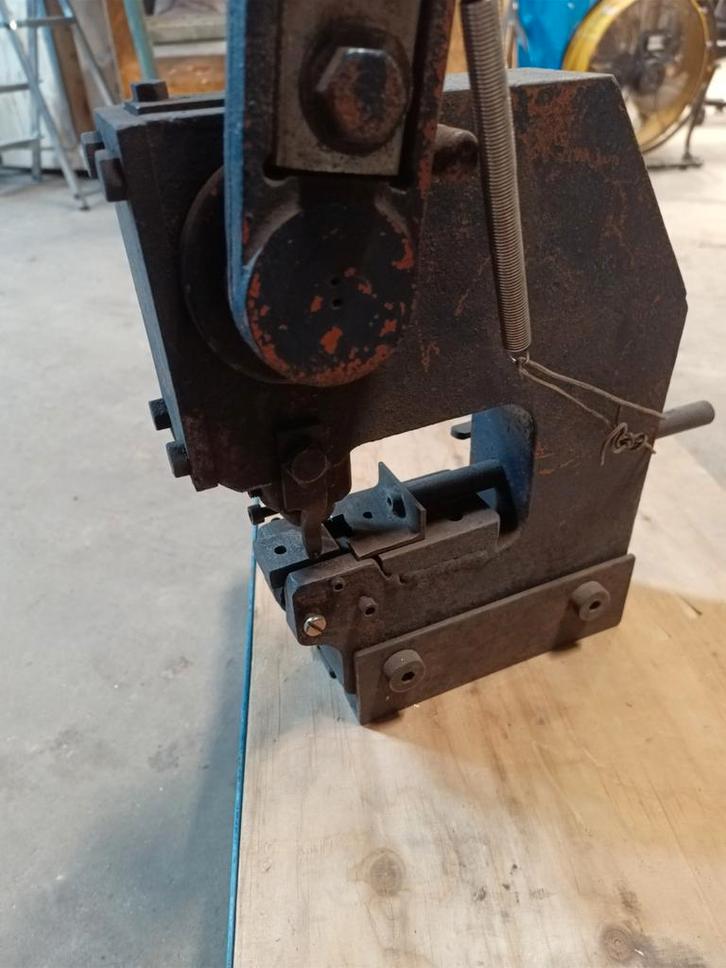 Hand Ponsmachine - Metaalbewerking, Doe-het-zelf en Verbouw, Gereedschap | Overige machines, Ophalen