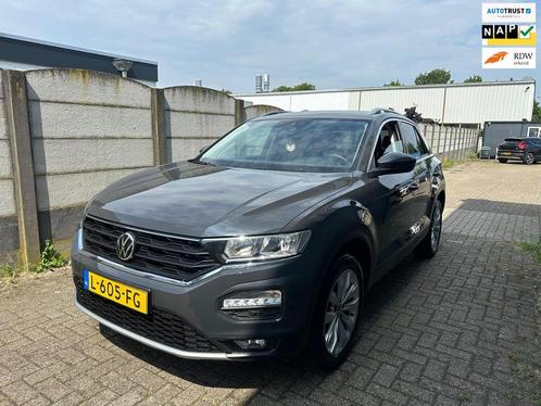 Volkswagen T-Roc 1.5 TSI Style Business AIRCO/ NAVI/ CAMERA!, Auto's, Volkswagen, Bedrijf, Te koop, T-Roc, ABS, Adaptive Cruise Control