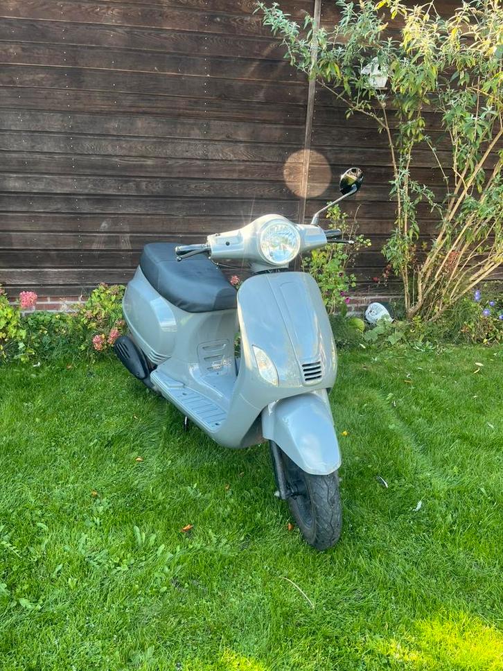 AGM VX50, Fietsen en Brommers, Snorfietsen en Snorscooters, Zo goed als nieuw, Overige merken, Benzine, Ophalen of Verzenden