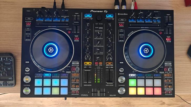 Pioneer DDJ-RR – Professionele Rekordbox DJ-controller, Muziek en Instrumenten, Dj-sets en Draaitafels, Gebruikt, Dj-set, Pioneer