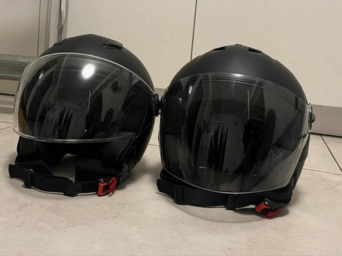 ZGAN Zwarte VITO scooterhelm maat S, Fietsen en Brommers, Brommerhelmen, Zo goed als nieuw, Ophalen