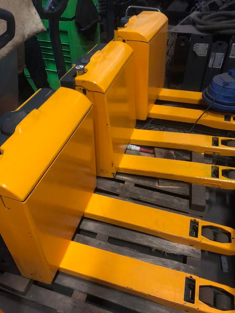 Nette Jungheinrich electrische pompwagens, Doe-het-zelf en Verbouw, Palletwagens en Pompwagens, Ophalen of Verzenden, Gebruikt