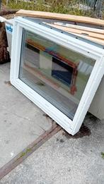 VELUX Dakraam GGU sk06 0070. Let op. Glas kapot!, Doe-het-zelf en Verbouw, Glas en Ramen, Ophalen of Verzenden, Zo goed als nieuw