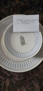 Gebakschaal plus gebaksbordjes. Flora gouda holland romana, Antiek en Kunst, Antiek | Servies los, Ophalen of Verzenden