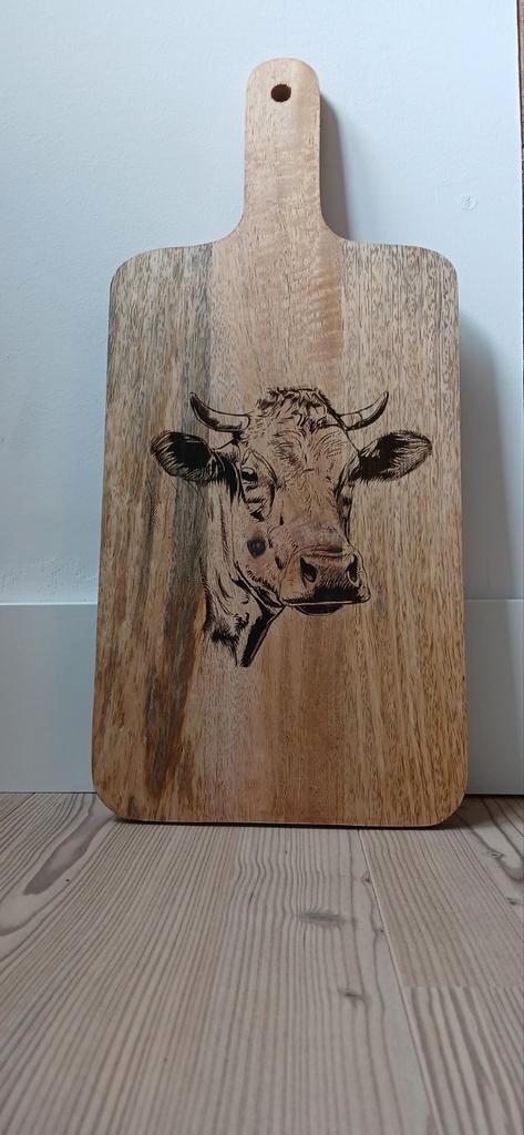 Kaasplank/serveerplank met koe, Huis en Inrichting, Keuken | Keukenbenodigdheden, Nieuw, Ophalen of Verzenden