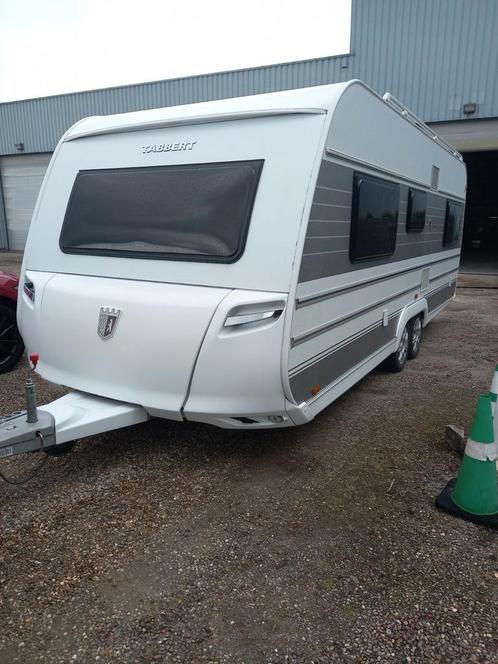 Tabbert Bottesini  590, Caravans en Kamperen, Caravans, Particulier, tot en met 4, 1500 - 2000 kg, Rondzit, Tabbert, Airco, Douche