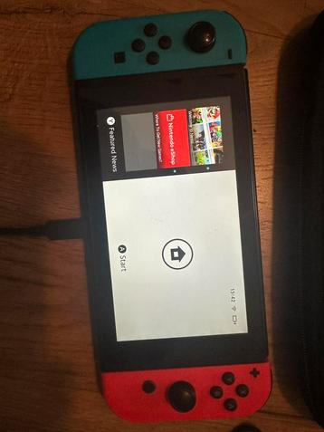 Complete Nintendo Switch v2, incl case beschikbaar voor biedingen