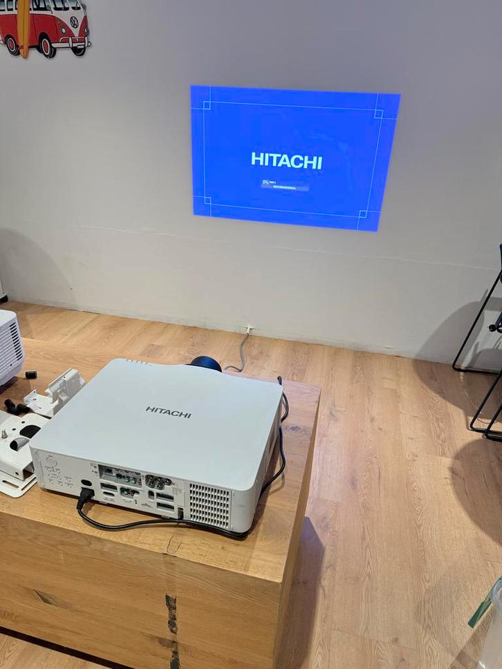 Hitachi CP-WU8440 Beamer - Topkwaliteit Projector, Audio, Tv en Foto, Beamers, Gebruikt, LCD, Overige resoluties, Ophalen of Verzenden