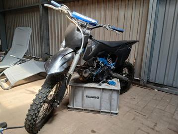 Higher pitbike 125cc beschikbaar voor biedingen