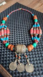 Vintage Kralen Ketting met Munten Hanger, Gebruikt, Overige kleuren, Ophalen of Verzenden, Overige materialen