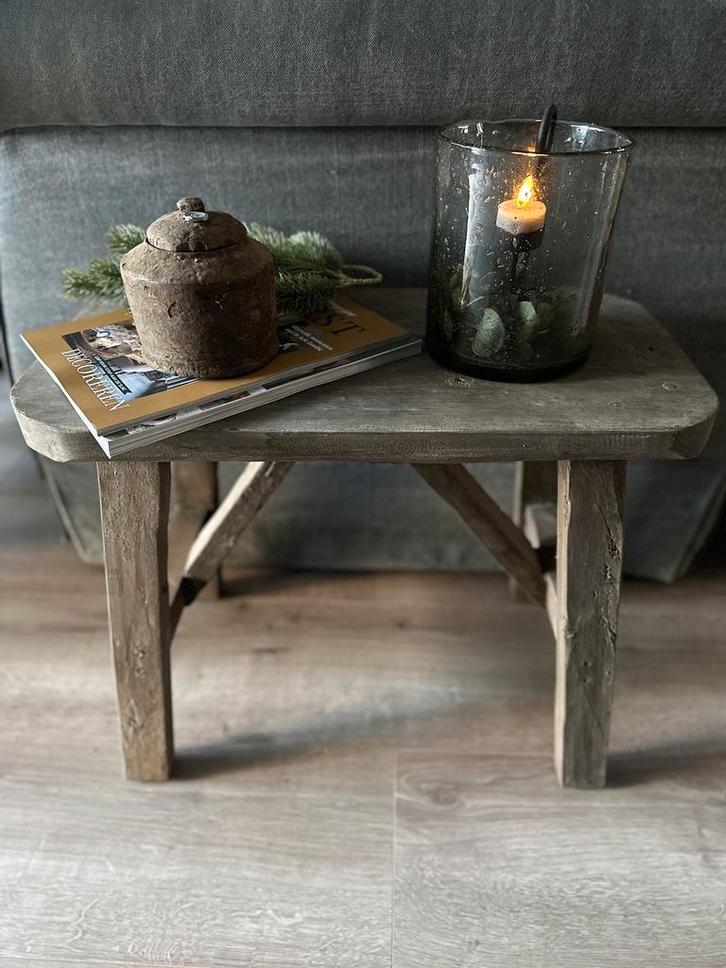 Oud houten bankje oldfarm Aura Peeperkorn, Huis en Inrichting, Woonaccessoires | Overige, Ophalen of Verzenden