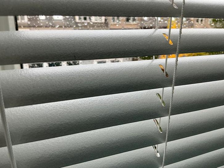 Luxaflexen maar dan het merk multisol, Huis en Inrichting, Stoffering | Gordijnen en Lamellen, Zo goed als nieuw, Minder dan 100 cm