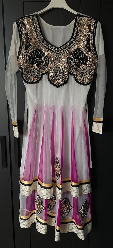 Pakistaans/Indiaas paarse kurta shalwaar kameez lehenga, Kleding | Dames, Gelegenheidskleding, Zo goed als nieuw, Overige typen