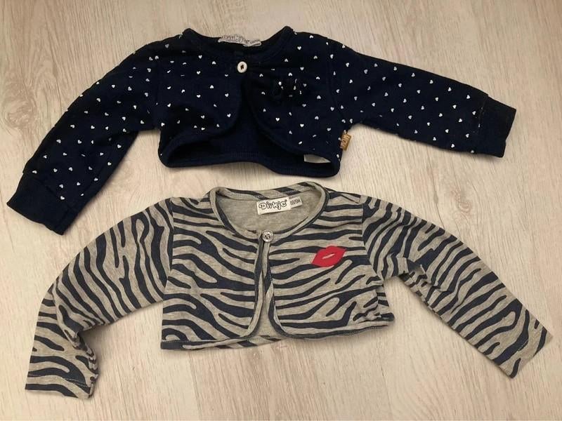 2 bolero’s Dirkje maat 68, Ophalen of Verzenden, Gebruikt, Meisje, Truitje of Vestje
