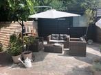 Loungeset met kussens en twee tafeltjes, Tuin en Terras, Ophalen, Bank, 4 zitplaatsen