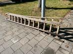 Houten ladder driedelig slecht, Ophalen, Ladder, Opvouwbaar of Inschuifbaar, 4 meter of meer