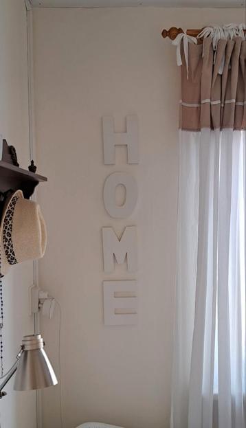 HOME letters beschikbaar voor biedingen