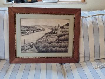 Petit Point Schilderij - Rivierlandschap met Kasteel beschikbaar voor biedingen