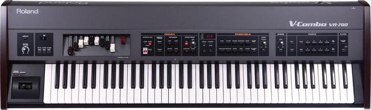 Roland V Combo VR-700, Muziek en Instrumenten, Keyboards, Gebruikt, 76 toetsen, Roland, Aanslaggevoelig, Midi-aansluiting, Ophalen
