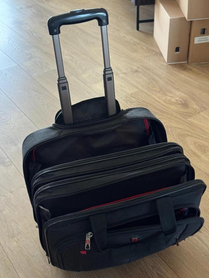 laptop tas, Computers en Software, Laptoptassen, Zo goed als nieuw, Trolleytas, 16 inch, Ophalen of Verzenden