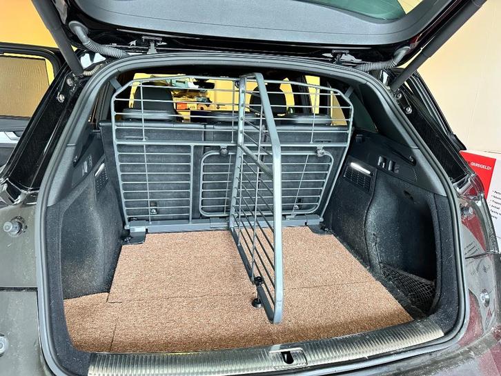 Hondenrek met scheidingsrooster voor Audi Q5, Auto diversen, Hondenrekken, Gebruikt, Ophalen