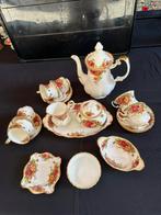 Royal Albert Old Country Roses theeservies, Antiek en Kunst, Antiek | Servies compleet, Ophalen of Verzenden