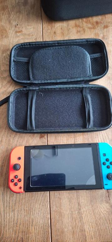 Nintendo Switch met accessoires beschikbaar voor biedingen