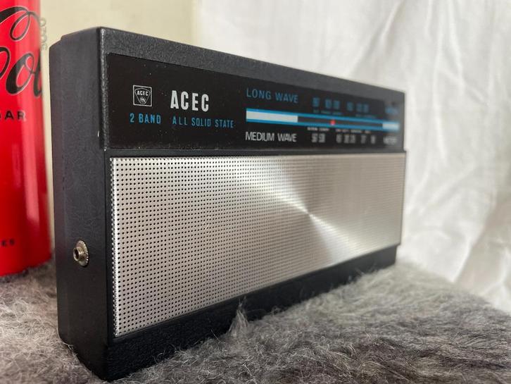 Vintage ACEC 2-band transistor radio, Audio, Tv en Foto, Radio's, Zo goed als nieuw, Radio, Ophalen of Verzenden