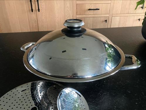 Originele Premium AMC wok 5,6 liter, Huis en Inrichting, Keuken | Potten en Pannen, Zo goed als nieuw, Wok, Rvs, Inductieplaat