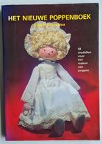 Het Nieuwe Poppenboek van Kyoko Yoneyama, Ophalen of Verzenden, Zo goed als nieuw, Poppen maken