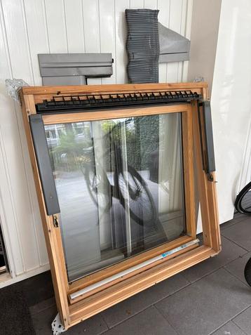 Velux tuimelvenster SK06 beschikbaar voor biedingen