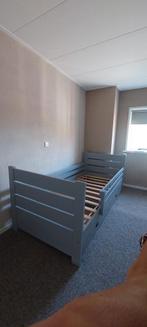 Stoer blauw/grijs bed 90x200 (Rockwood), Kinderen en Baby's, Kinderkamer | Bedden, Ophalen, 85 tot 100 cm, Zo goed als nieuw, Lattenbodem