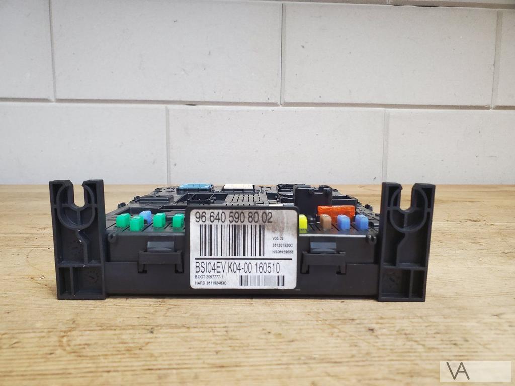 Citroen C4 picasso Peugeot 3008 5008 zekeringkast 9664059080, Ophalen of Verzenden, Gebruikt, Peugeot